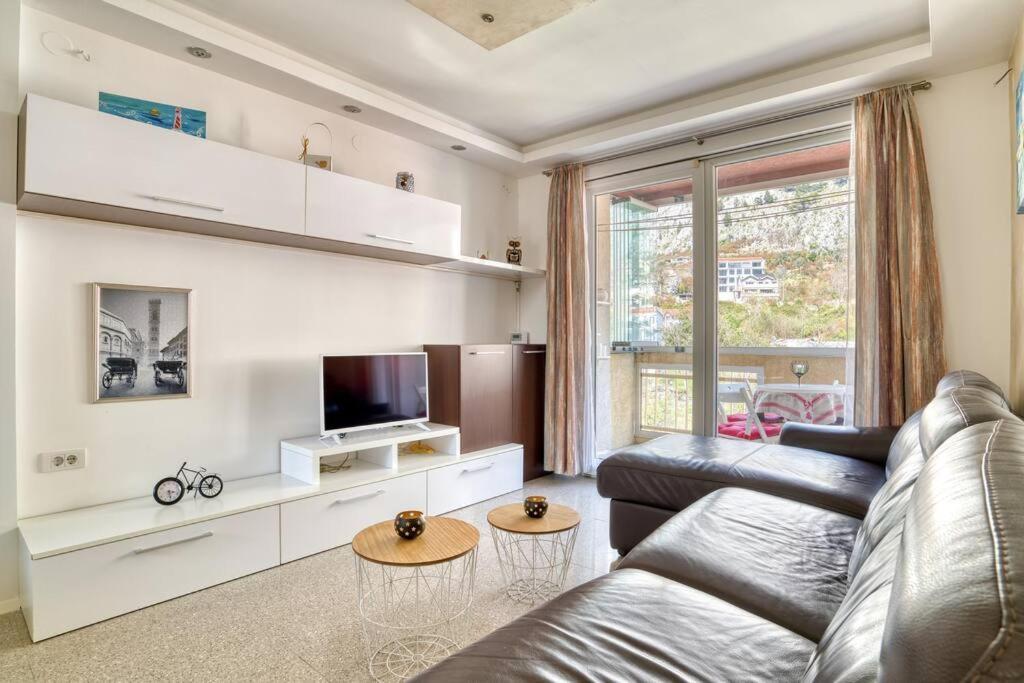 Cozy Nest Apartment- Central And Seaboard With Elevator Kotor Kültér fotó