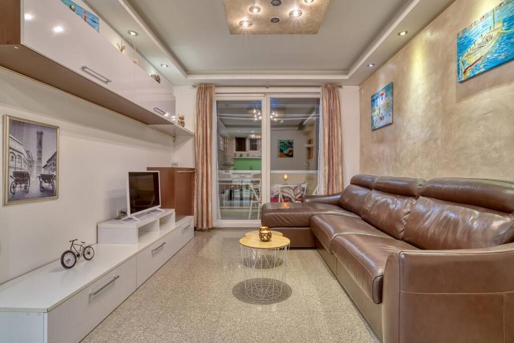 Cozy Nest Apartment- Central And Seaboard With Elevator Kotor Kültér fotó