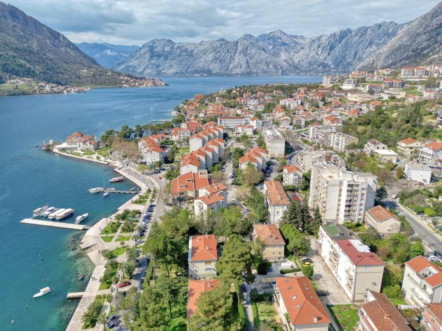 Cozy Nest Apartment- Central And Seaboard With Elevator Kotor Kültér fotó