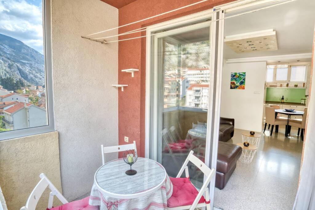 Cozy Nest Apartment- Central And Seaboard With Elevator Kotor Kültér fotó