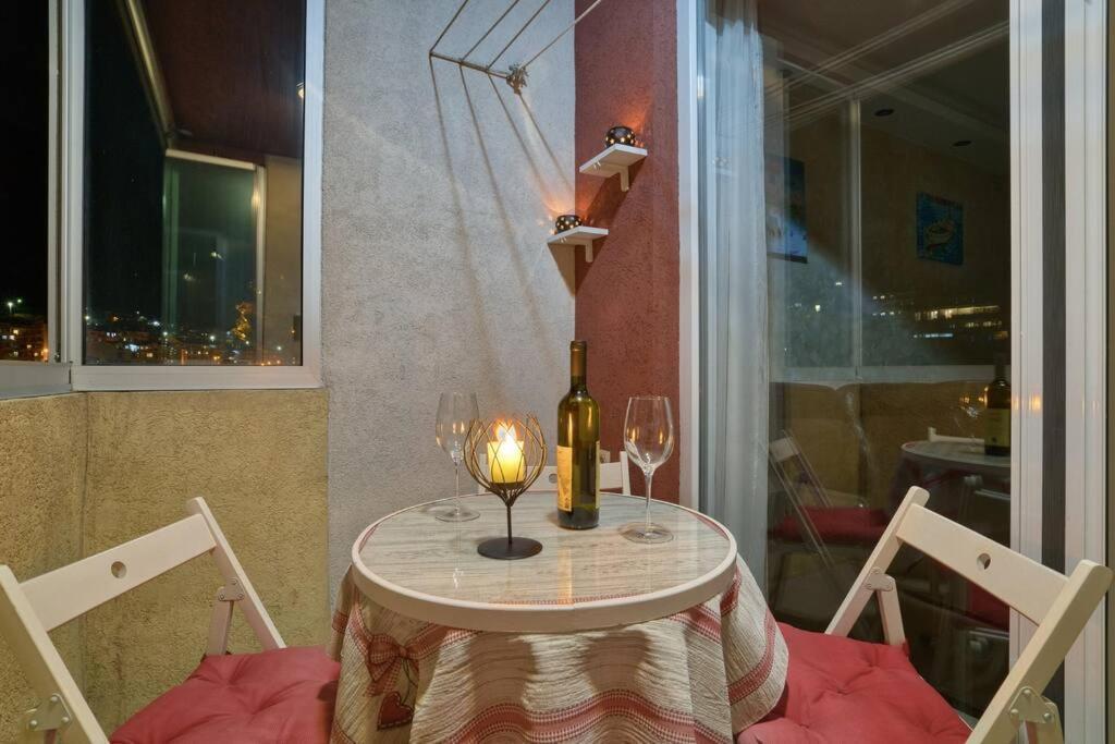 Cozy Nest Apartment- Central And Seaboard With Elevator Kotor Kültér fotó